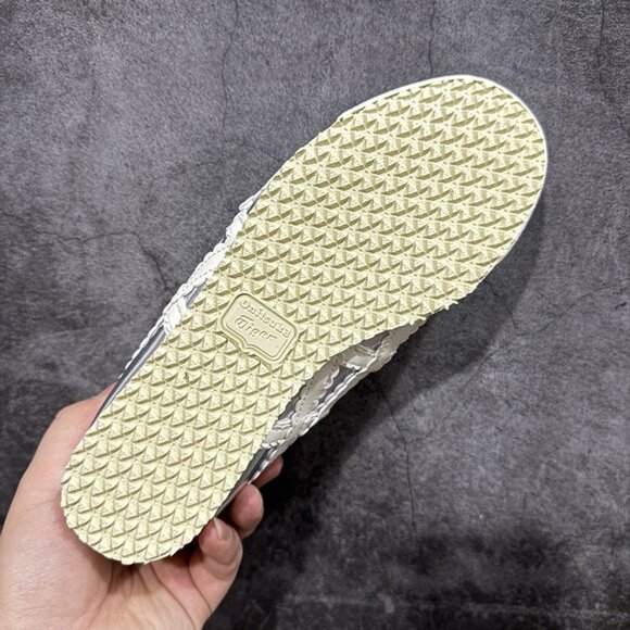 Onitsuka Tiger Mexico 66 Silver Mary Jane Sneakers - Picture 9 of 9